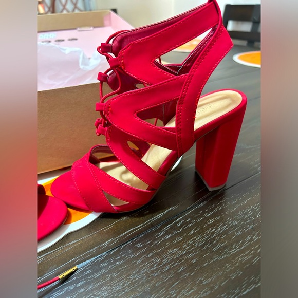 Heels - Picture 1 of 10